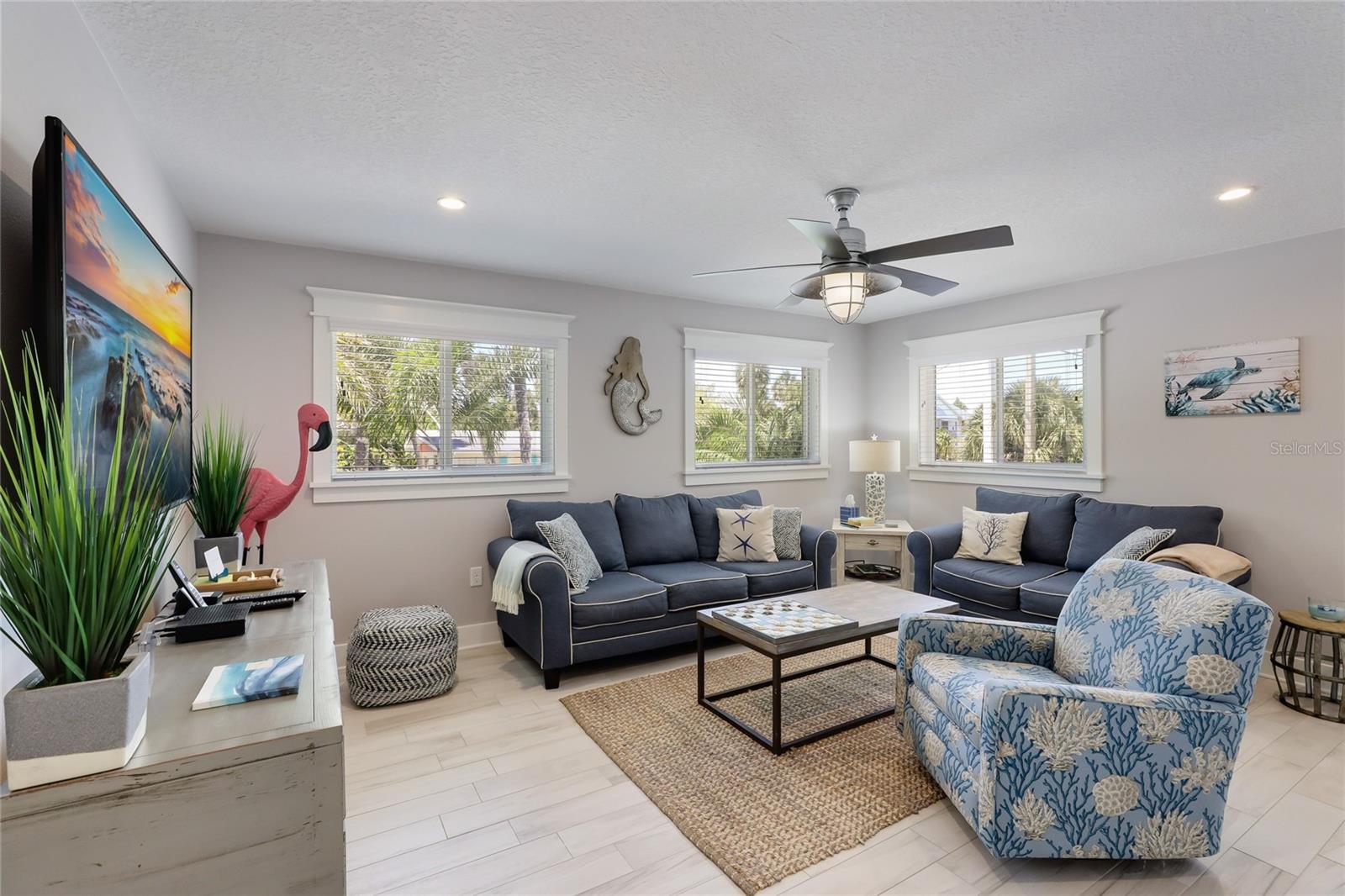 Image 9 of 28 For 5701 Holmes Boulevard B