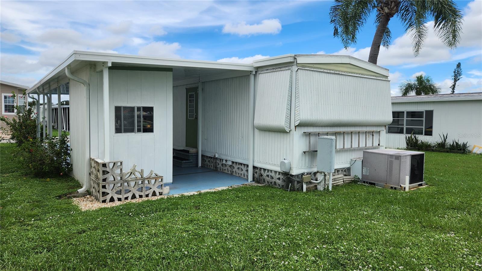 Image 4 of 39 For 3402 Spanish Oak Terrace