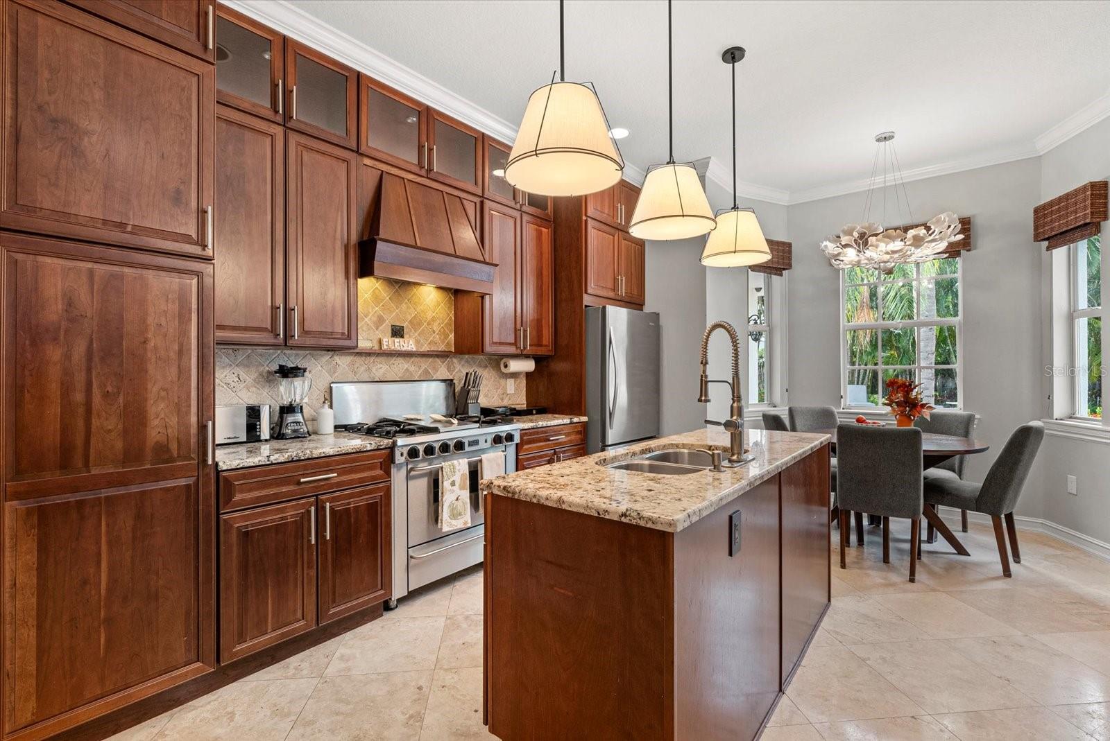 Listing photo id 15 for 213 Gaines Avenue