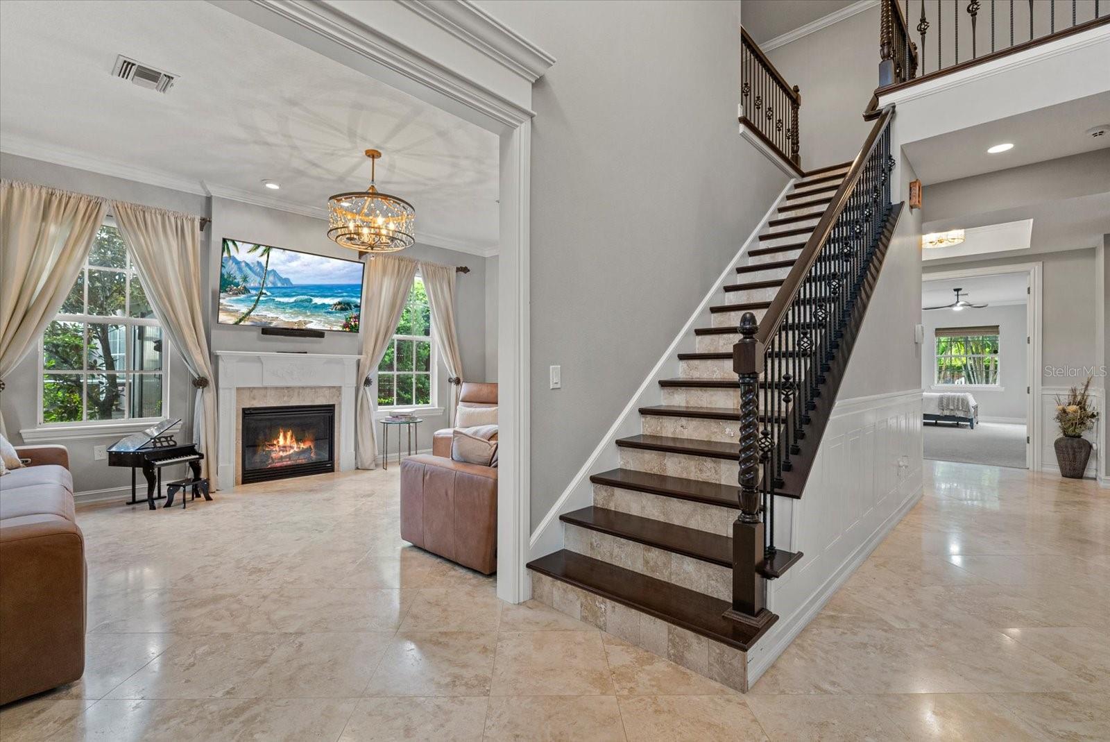 Listing photo id 1 for 213 Gaines Avenue