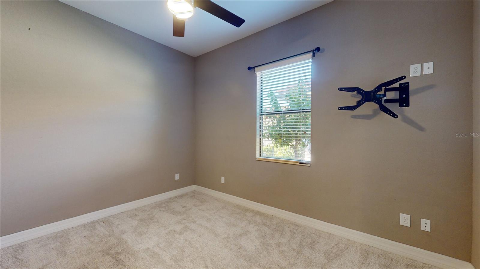 Image 21 of 38 For 13631 Swiftwater Way