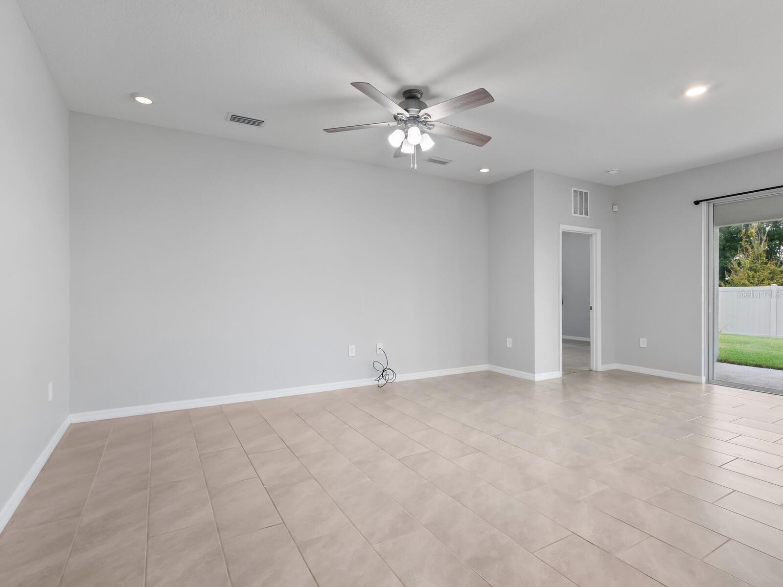 Image 12 of 45 For 2092 Midnight Pearl Drive