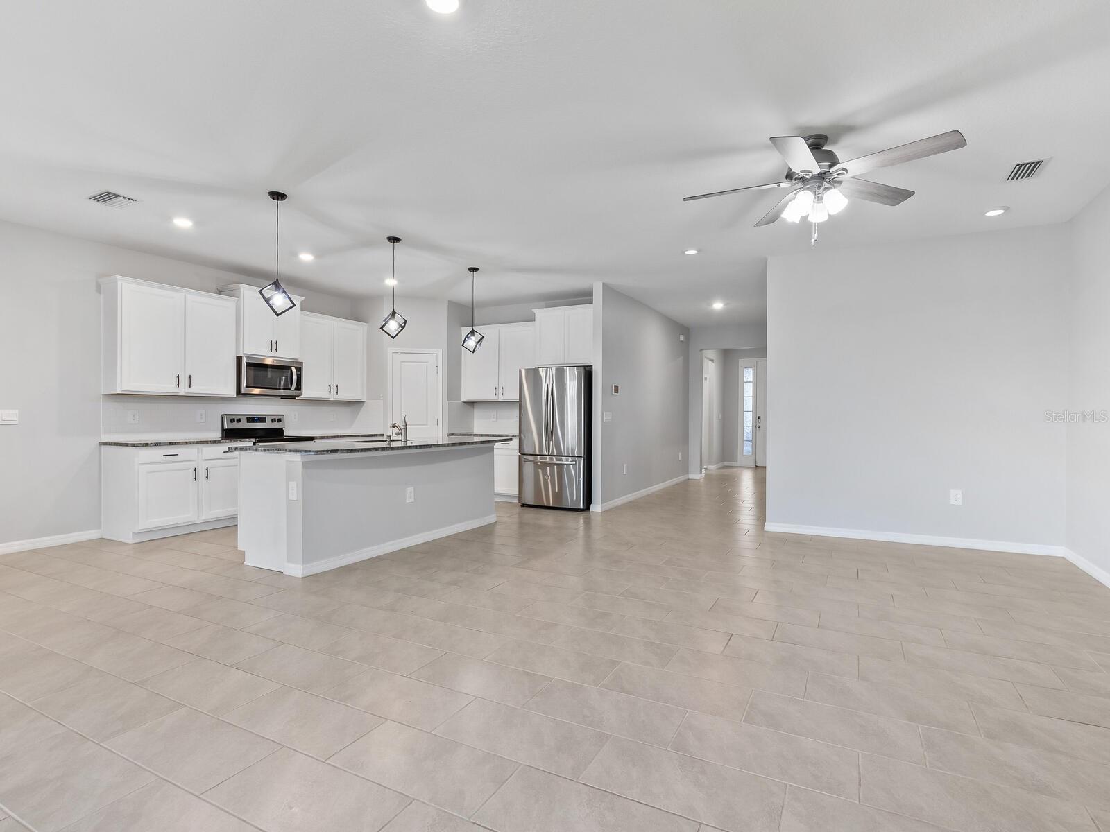 Image 15 of 45 For 2092 Midnight Pearl Drive
