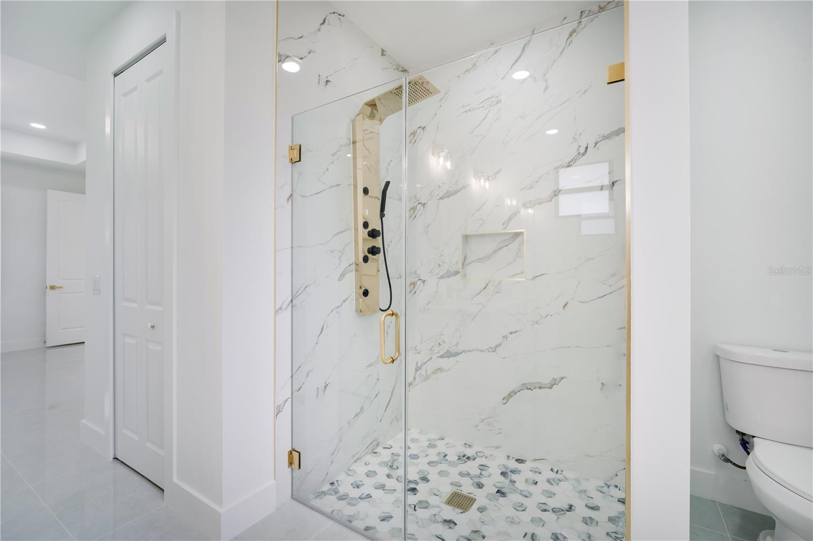 Image 26 of 45 For 1270 Miliken Terrace