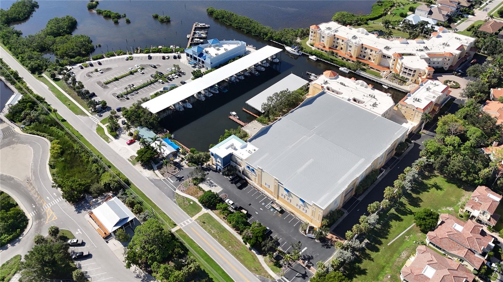 Details for 480 Blackburn Point Road 4, OSPREY, FL 34229