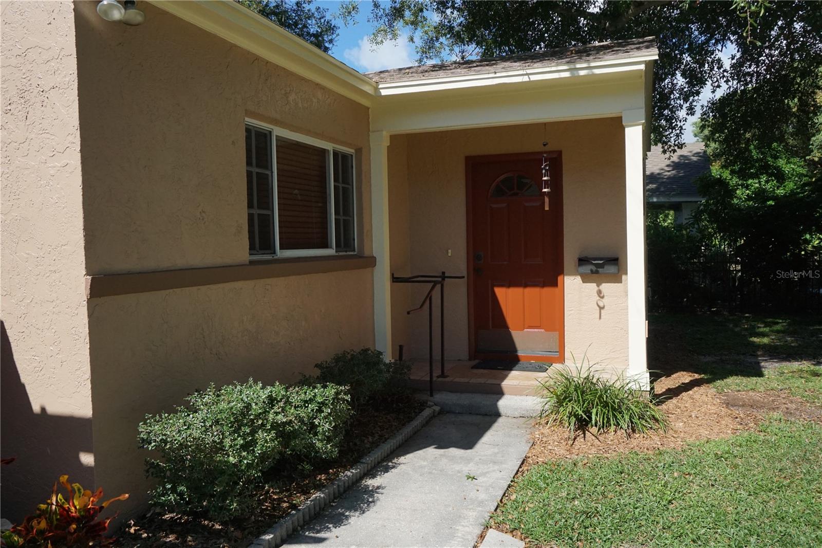 Image 2 of 32 For 1066 18th Avenue N