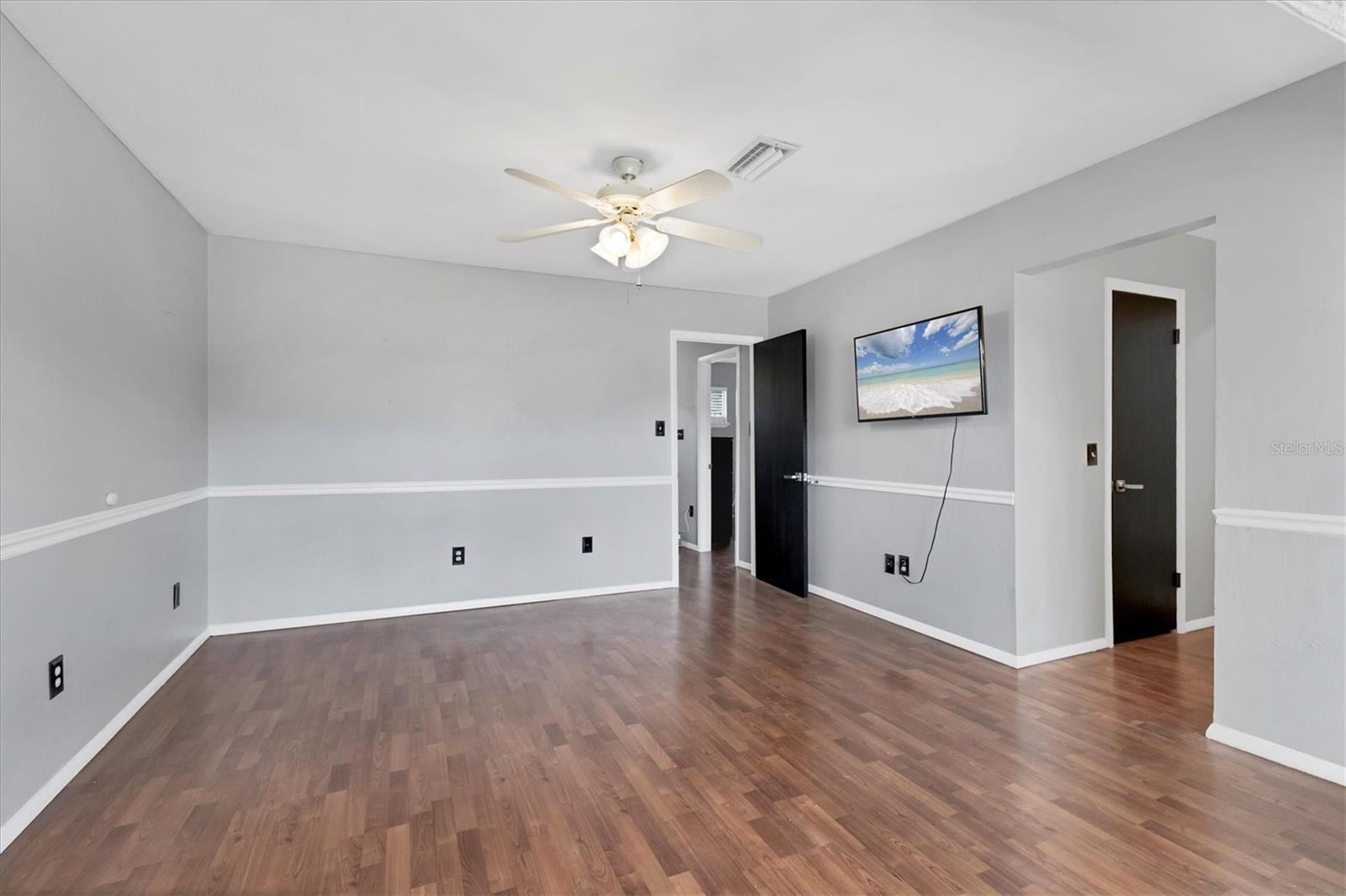 Image 23 of 56 For 4371 Sandner Drive 4371