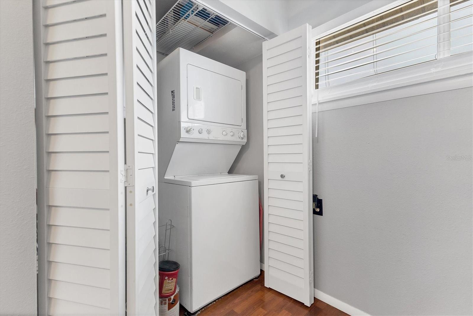 Image 32 of 56 For 4371 Sandner Drive 4371