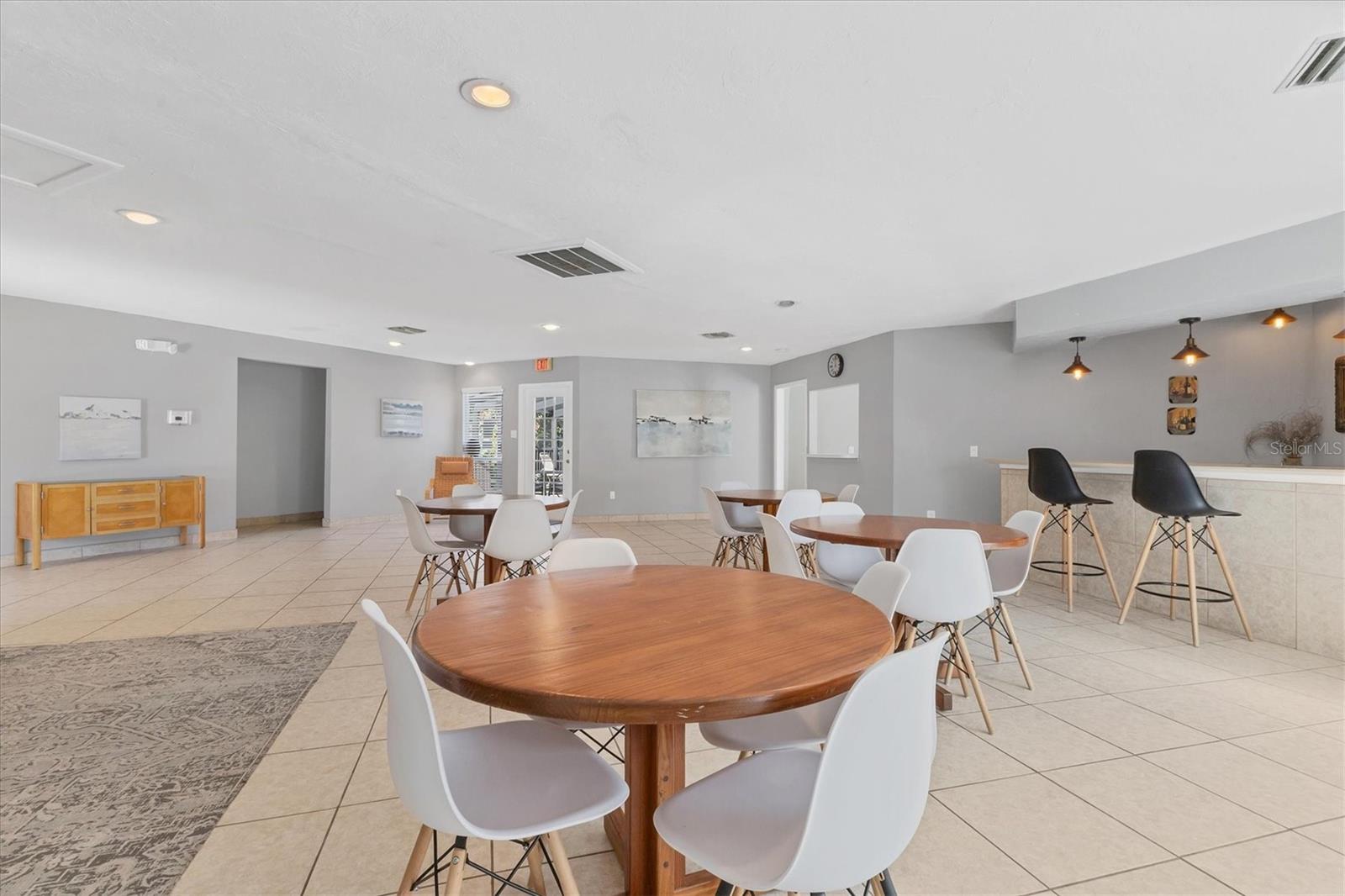 Image 42 of 56 For 4371 Sandner Drive 4371