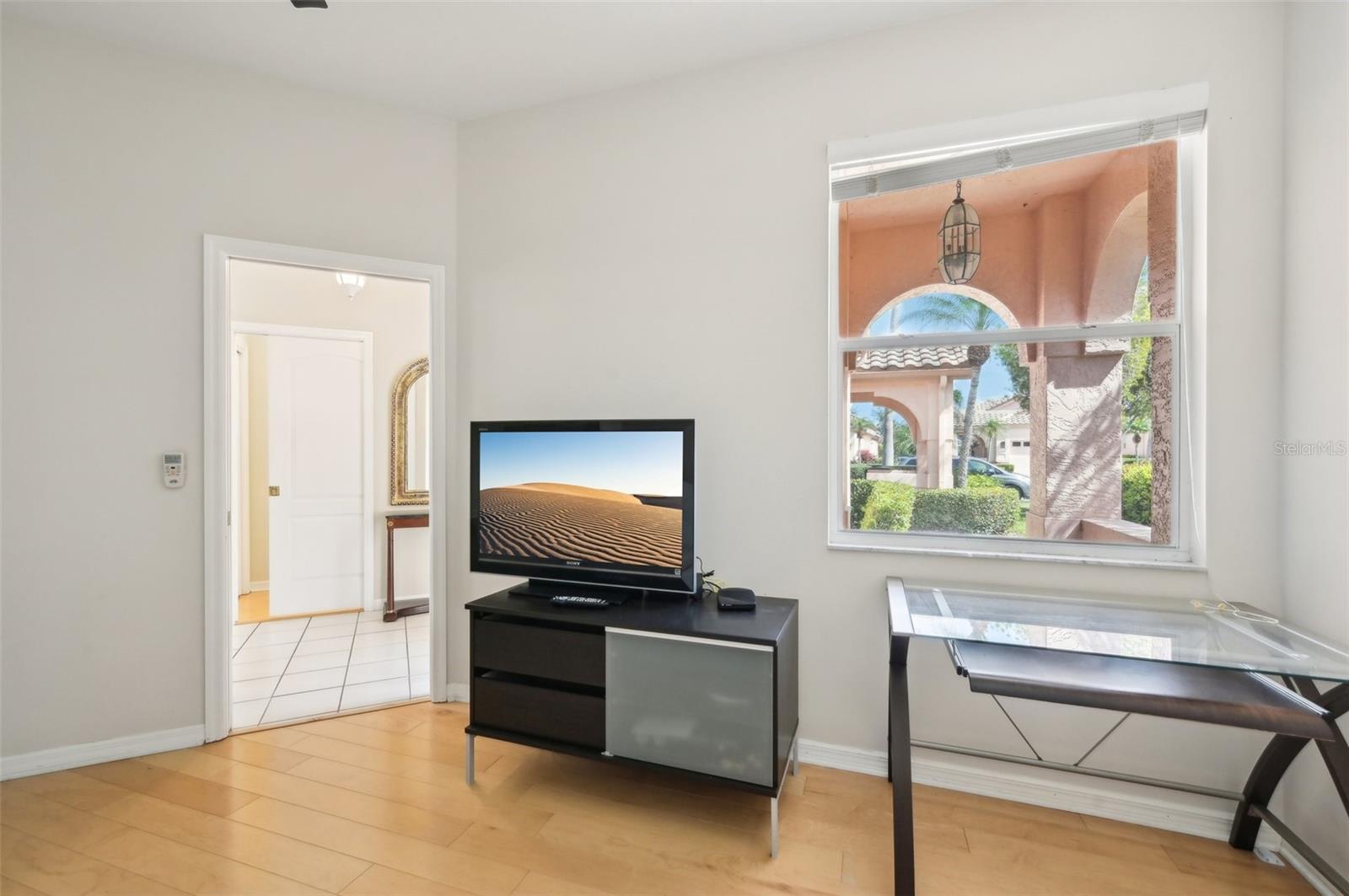Image 10 of 26 For 3829 Alamanda Drive