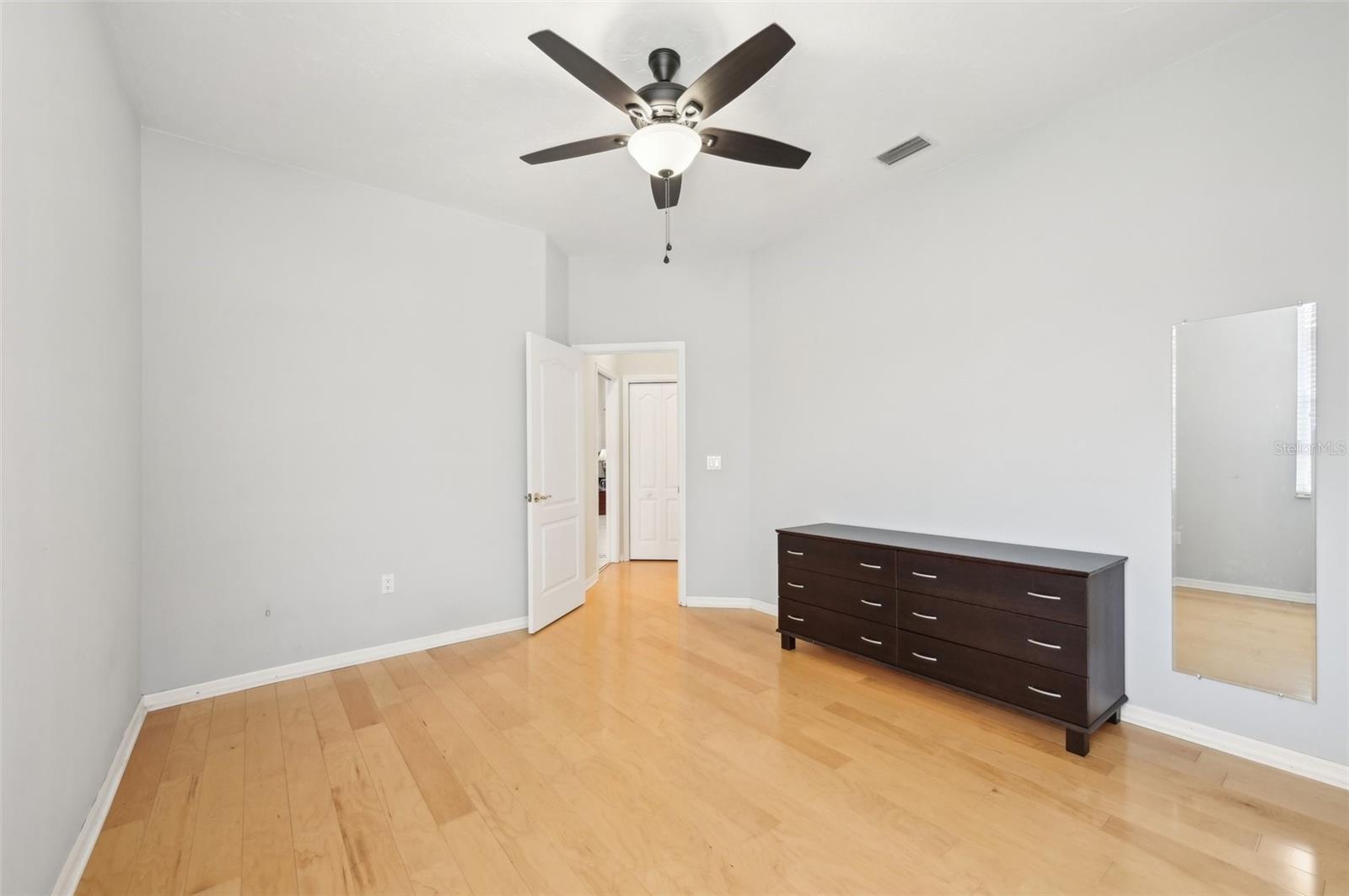 Image 14 of 26 For 3829 Alamanda Drive