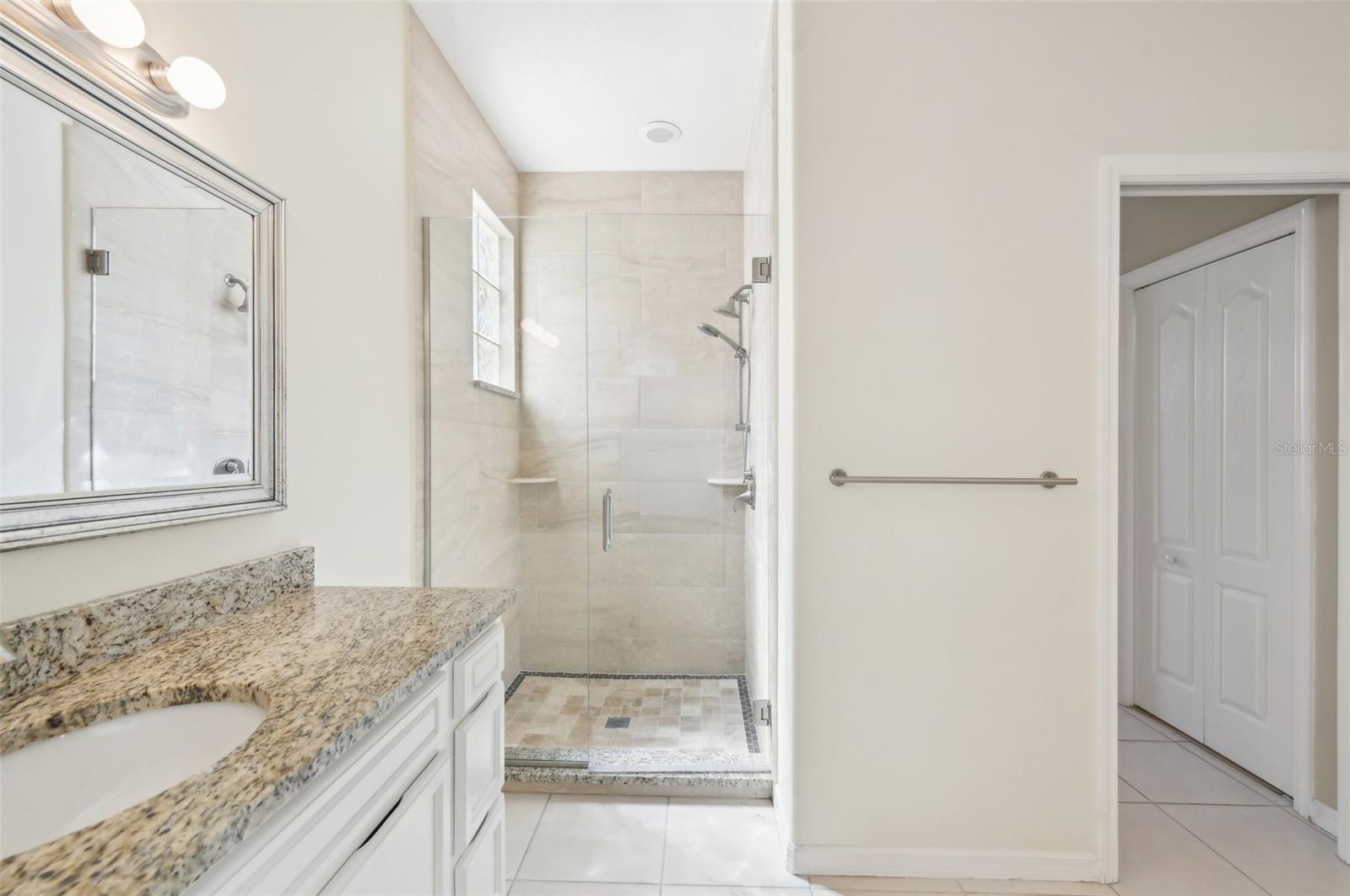 Image 17 of 26 For 3829 Alamanda Drive