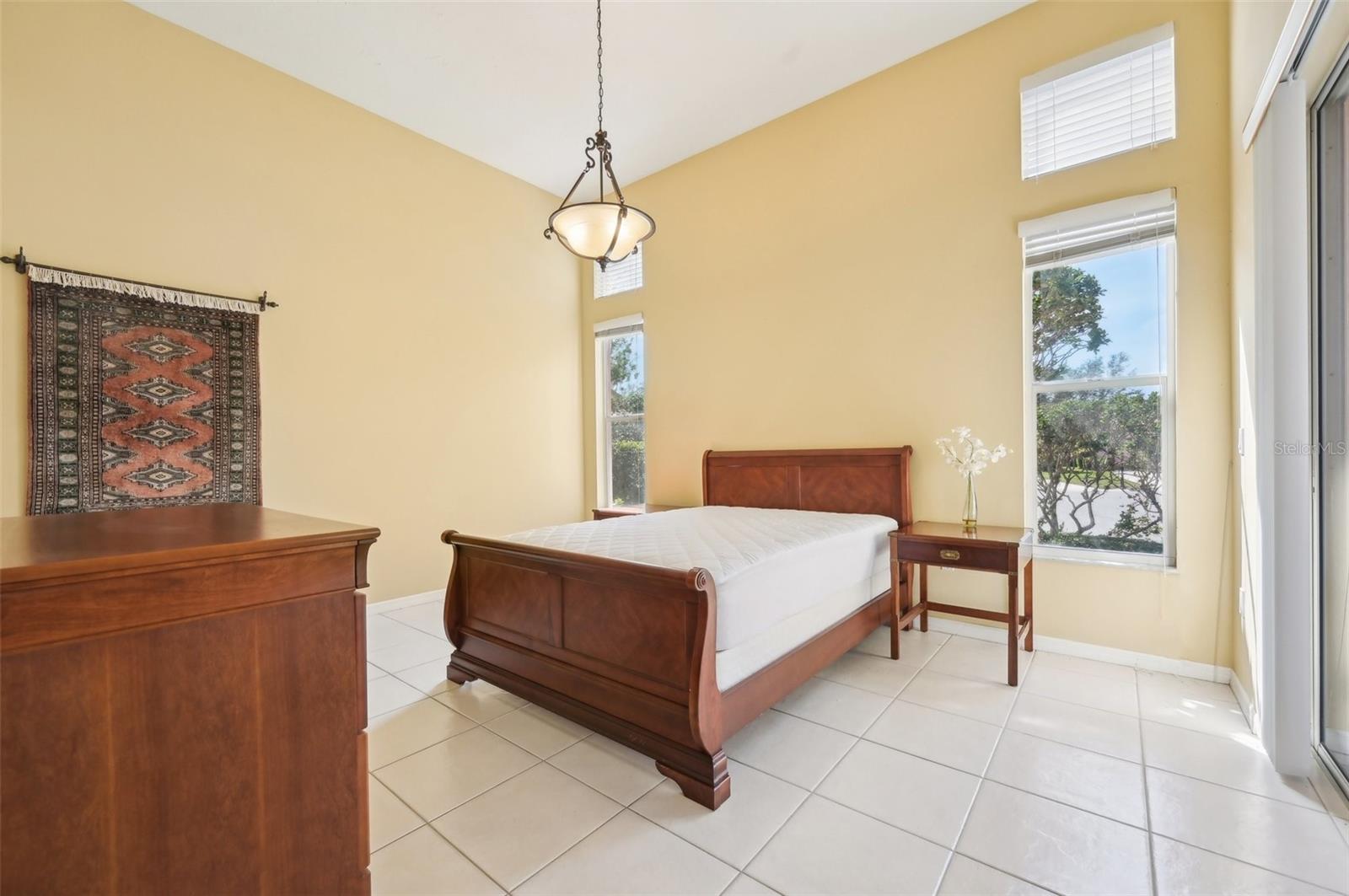 Image 18 of 26 For 3829 Alamanda Drive
