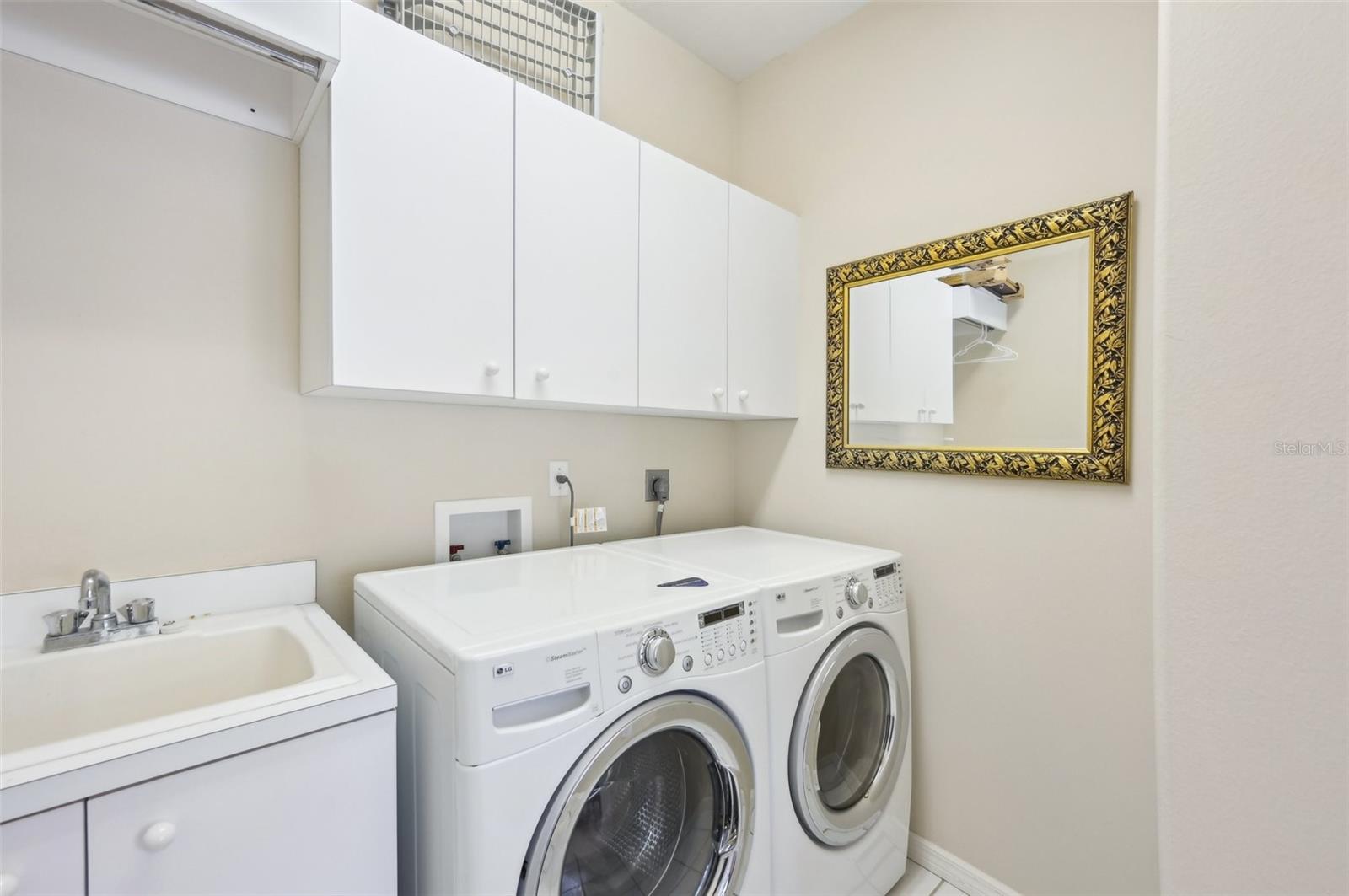Image 21 of 26 For 3829 Alamanda Drive
