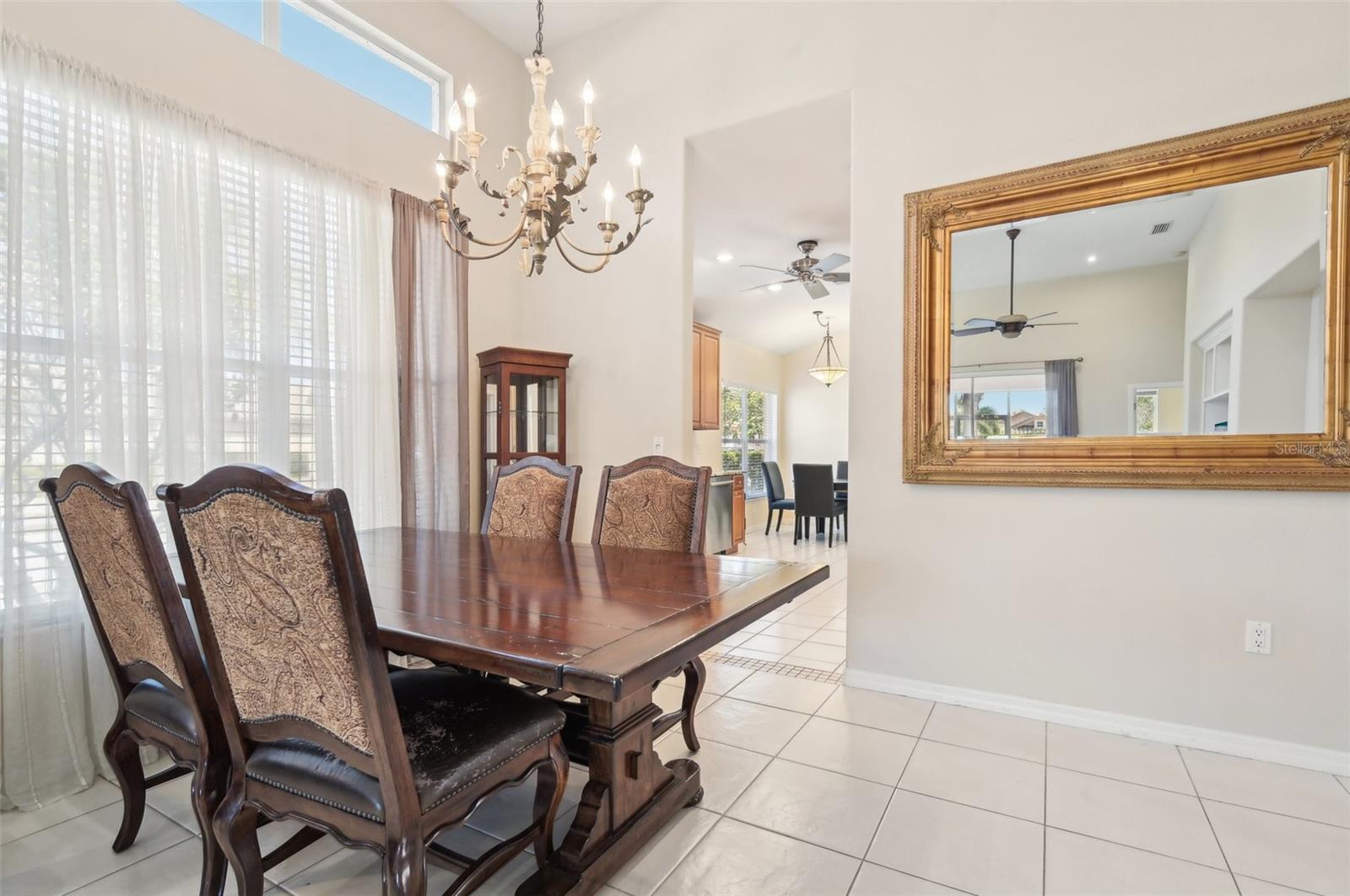 Image 7 of 26 For 3829 Alamanda Drive