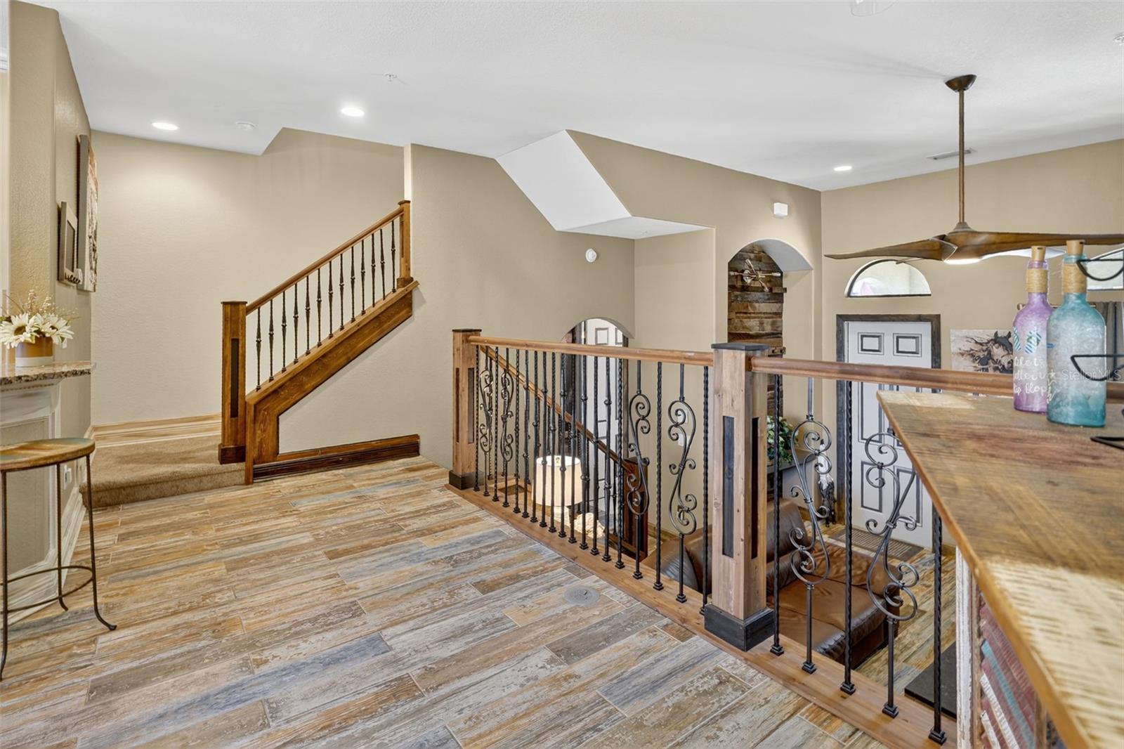 Image 22 of 39 For 8421 Olinda Way 3608