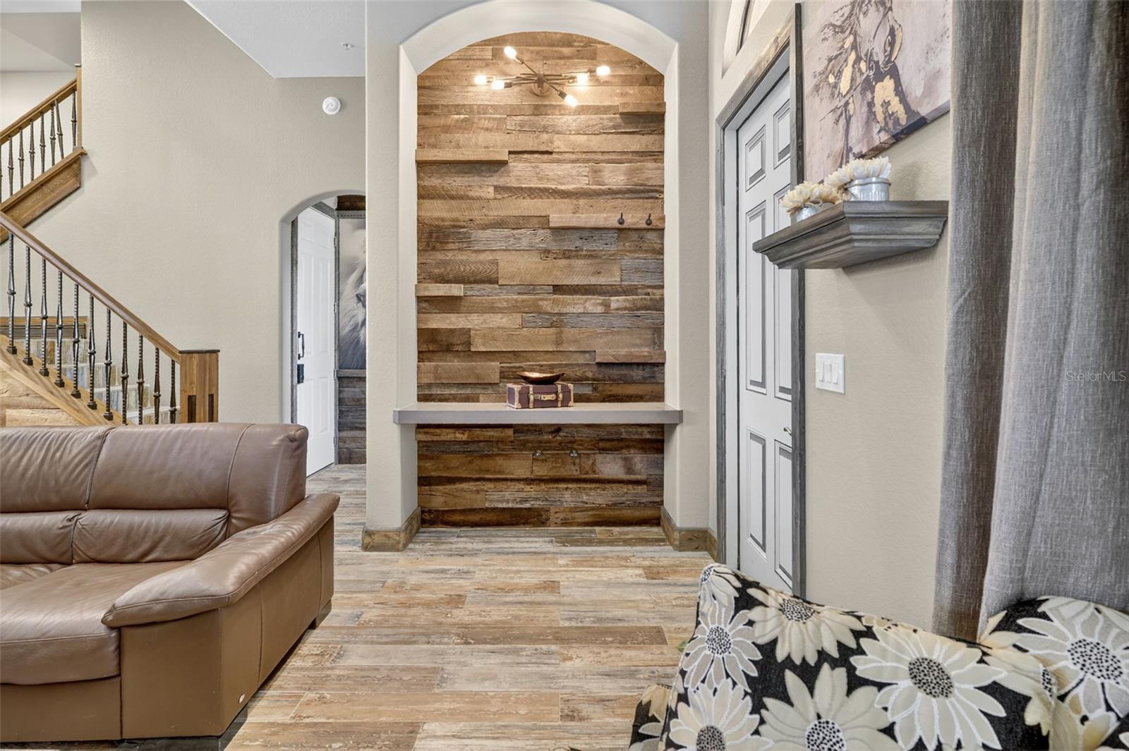 Image 7 of 39 For 8421 Olinda Way 3608