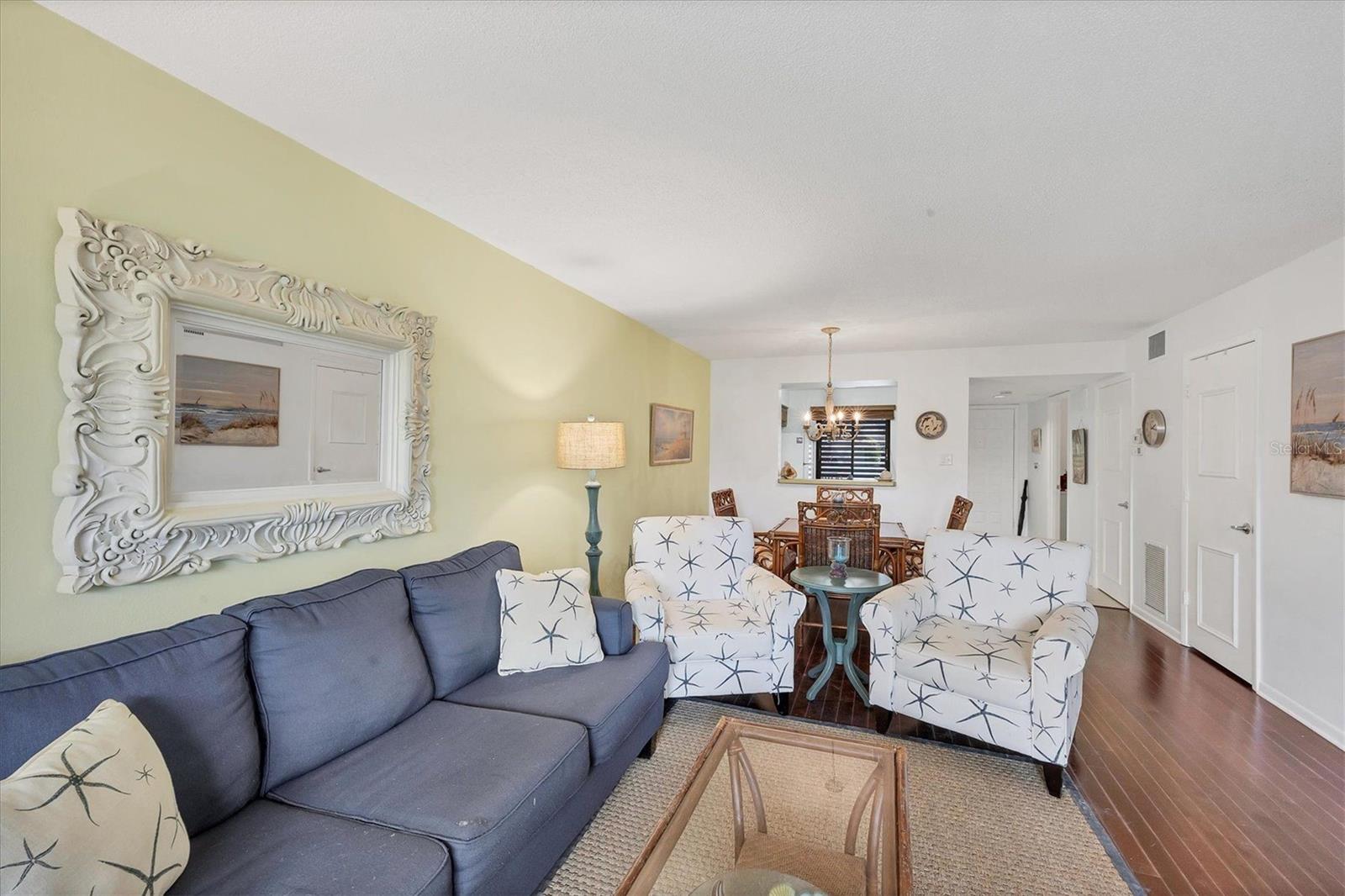 Image 11 of 69 For 5216 Lake Village Drive 71