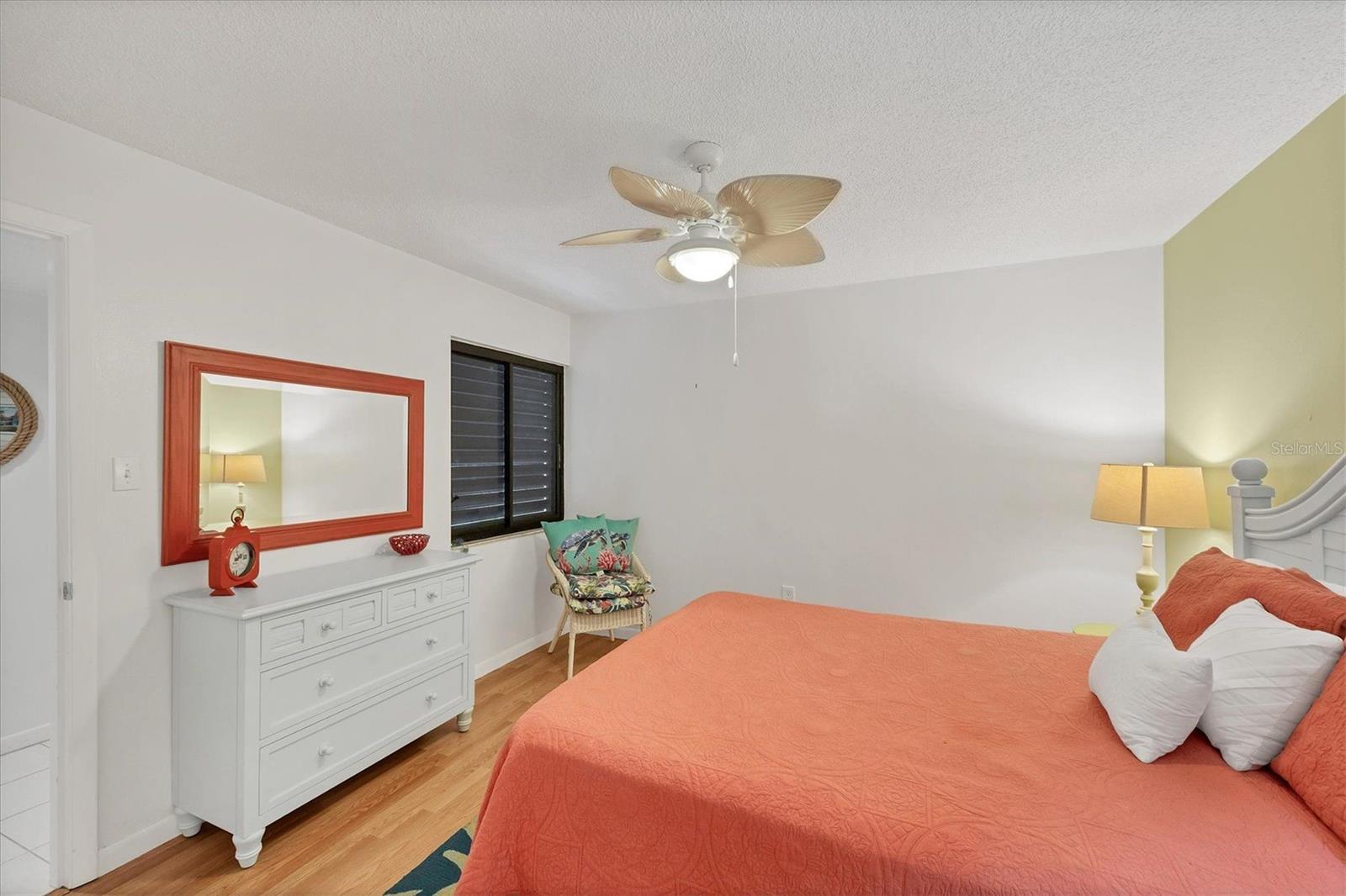 Image 31 of 69 For 5216 Lake Village Drive 71