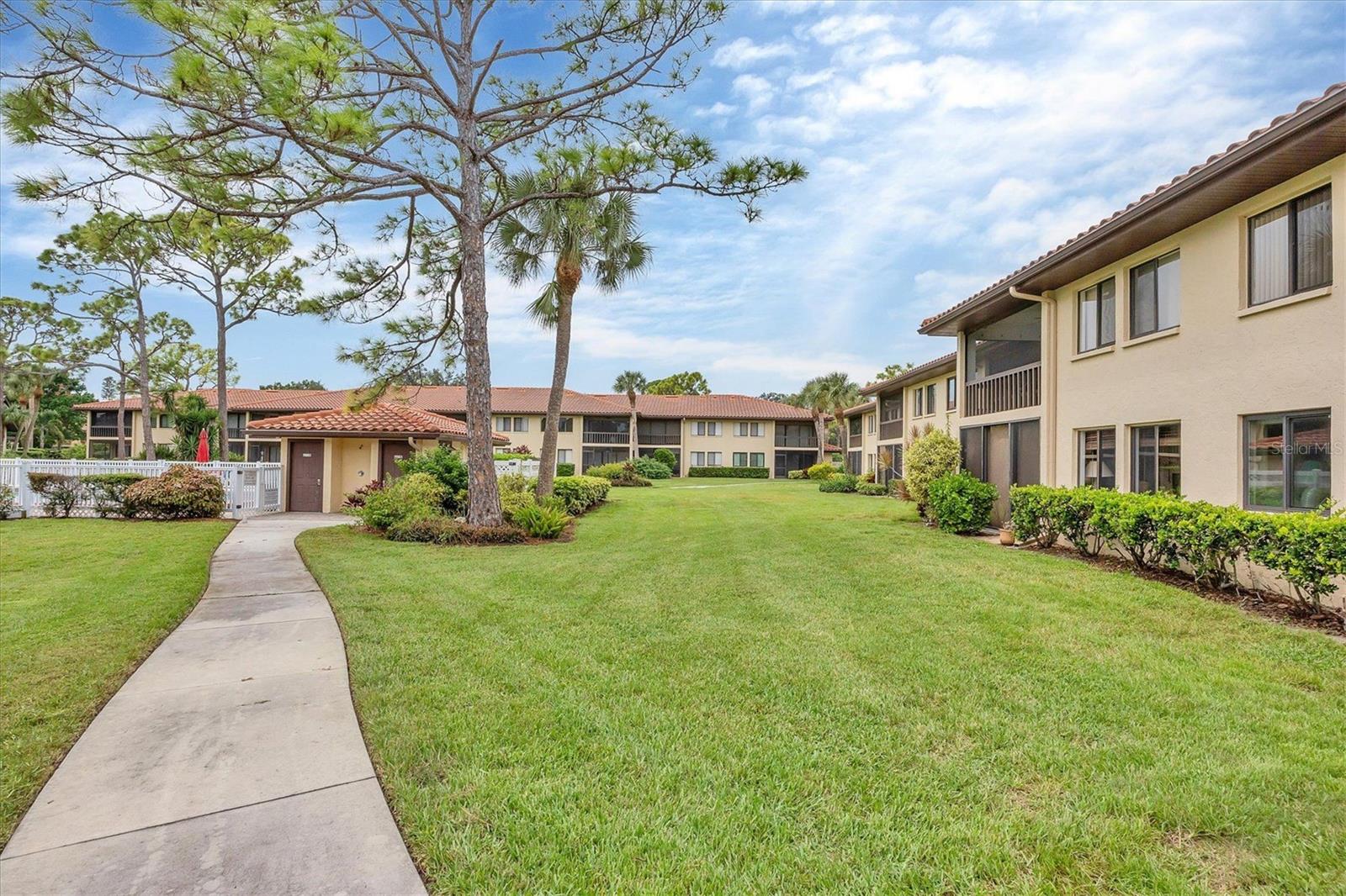 Image 43 of 69 For 5216 Lake Village Drive 71