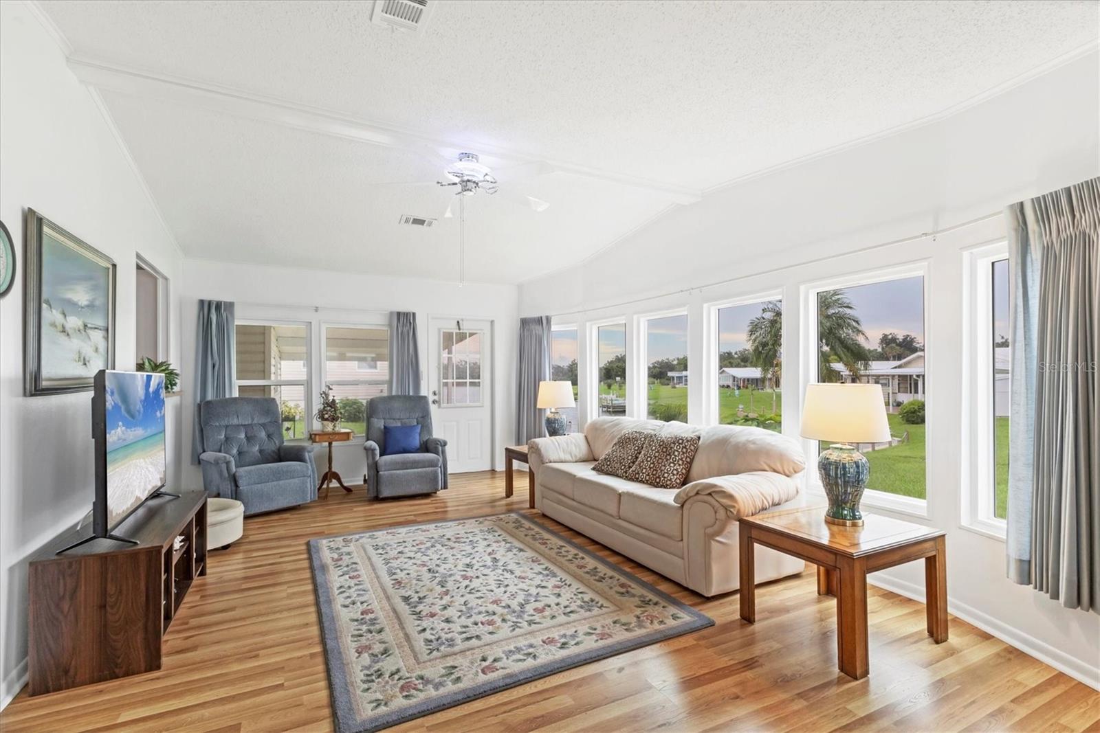 Image 12 of 47 For 4507 15th Street Court E
