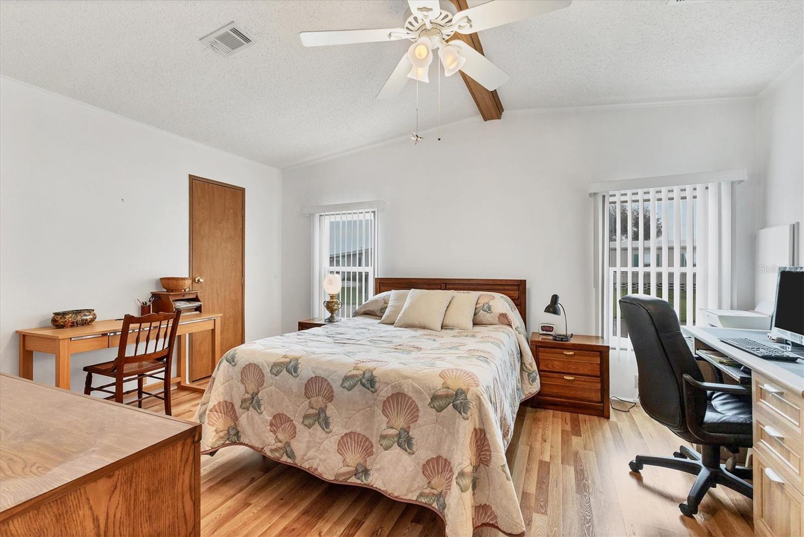 Image 15 of 47 For 4507 15th Street Court E