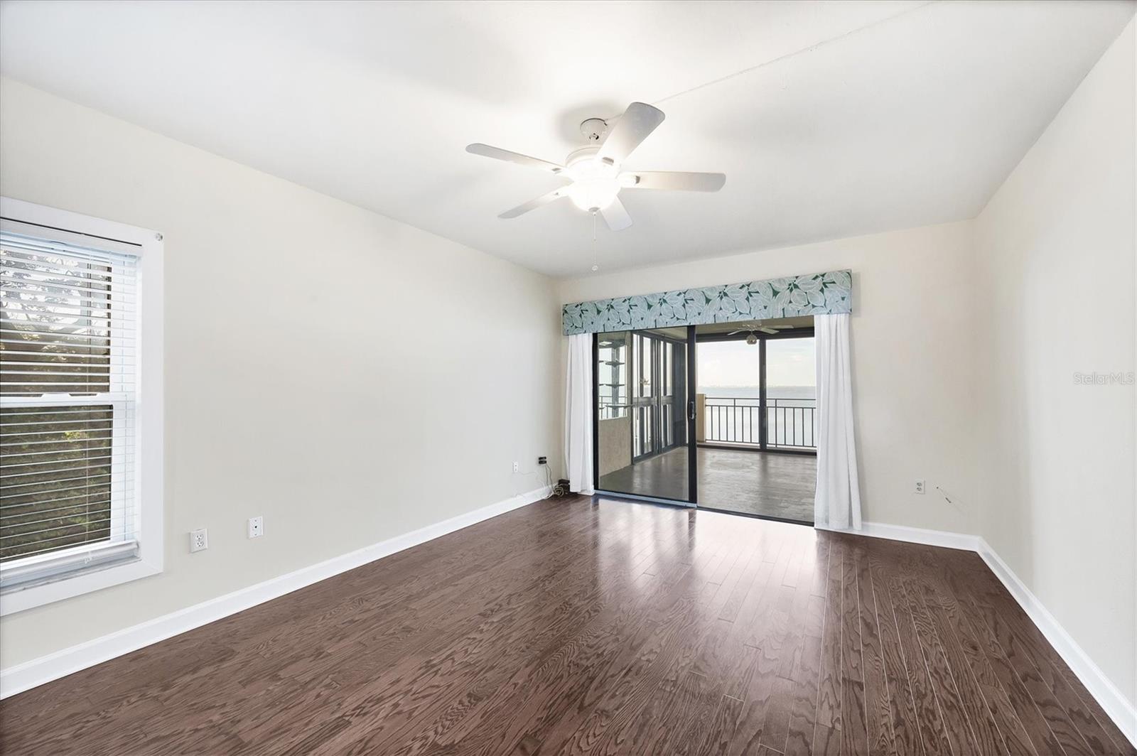 Image 18 of 51 For 6430 Sun Eagle Lane 201