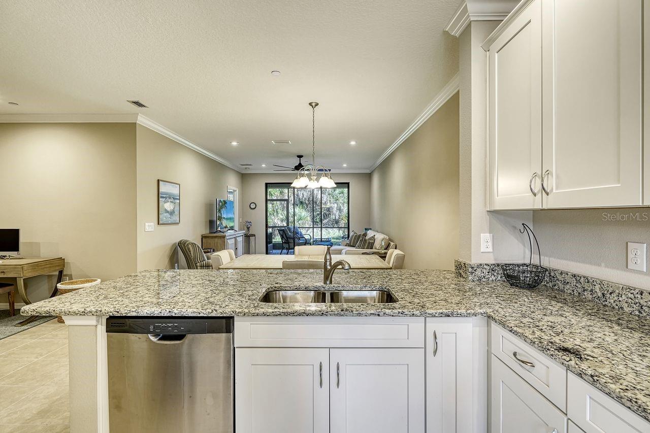 Image 14 of 47 For 12405 Osorio Court 103