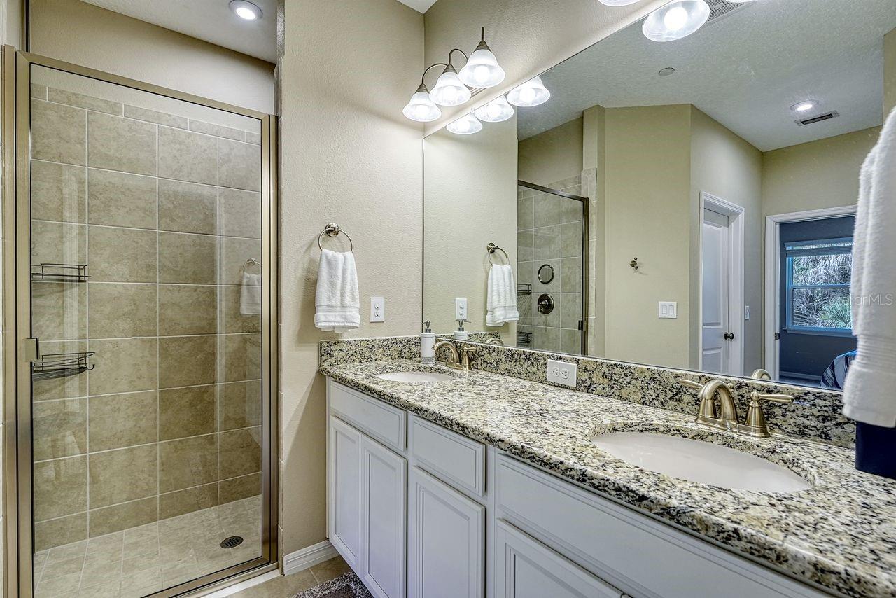 Image 18 of 47 For 12405 Osorio Court 103