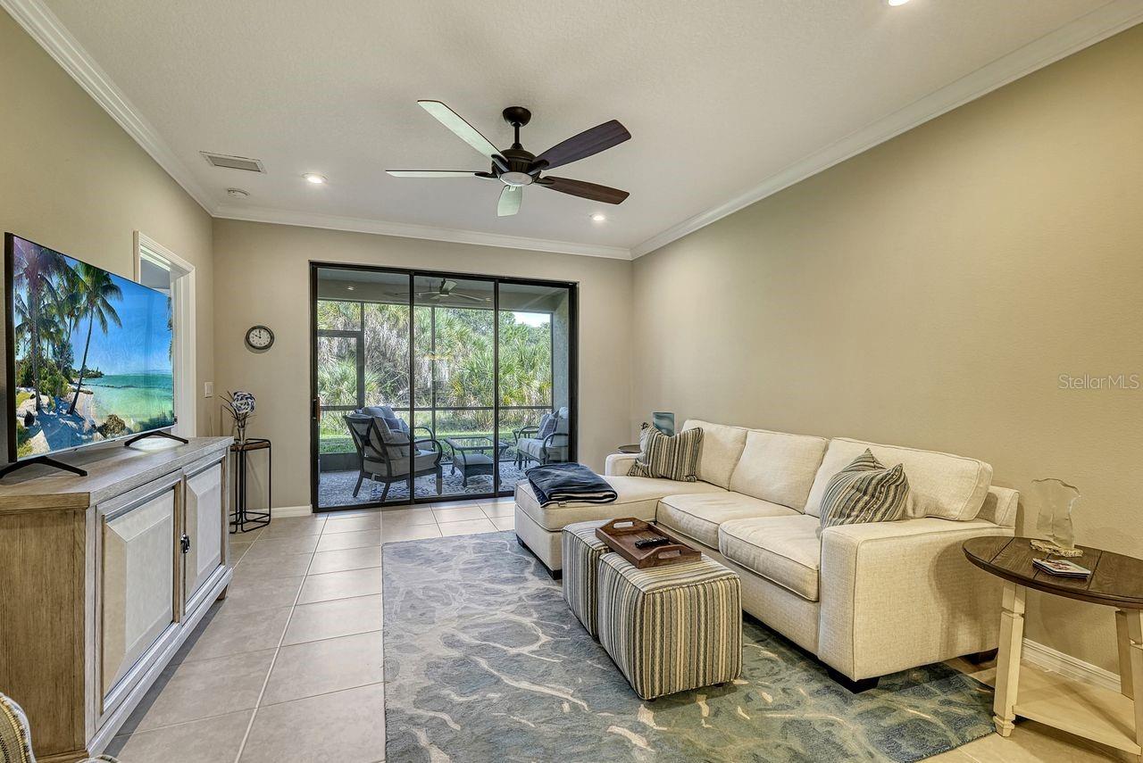 Image 3 of 47 For 12405 Osorio Court 103
