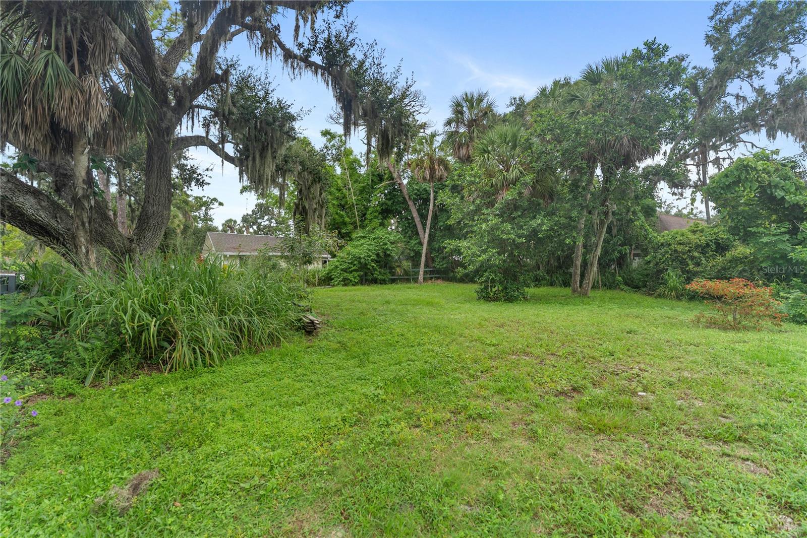 Image 7 of 17 For 1277 43rd Street