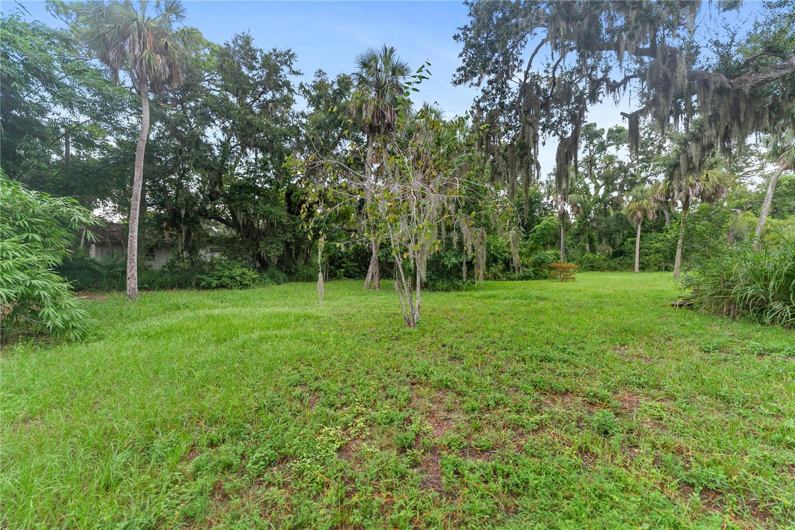 Image 9 of 17 For 1277 43rd Street
