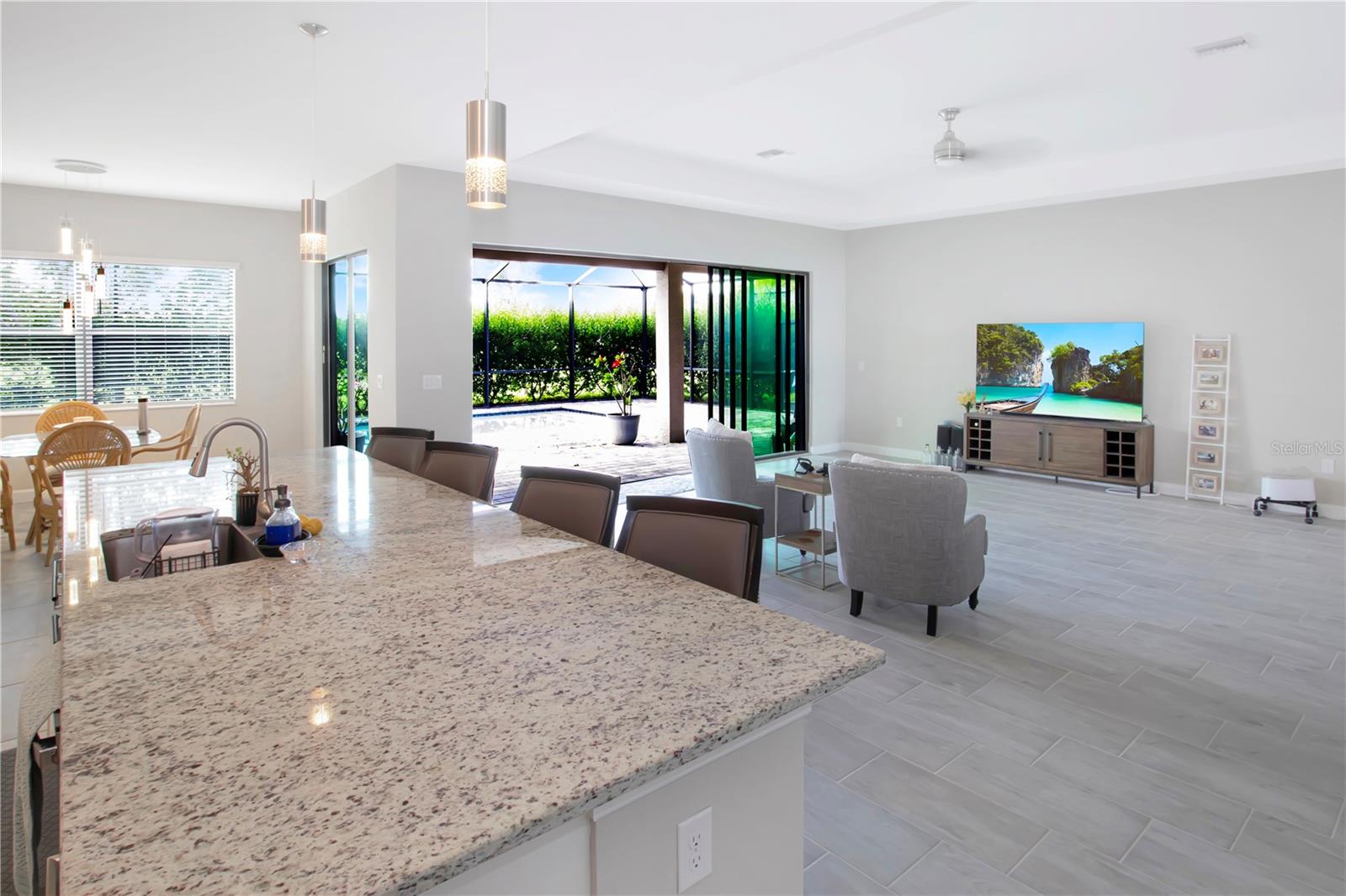 Image 10 of 38 For 11726 Canopy Loop