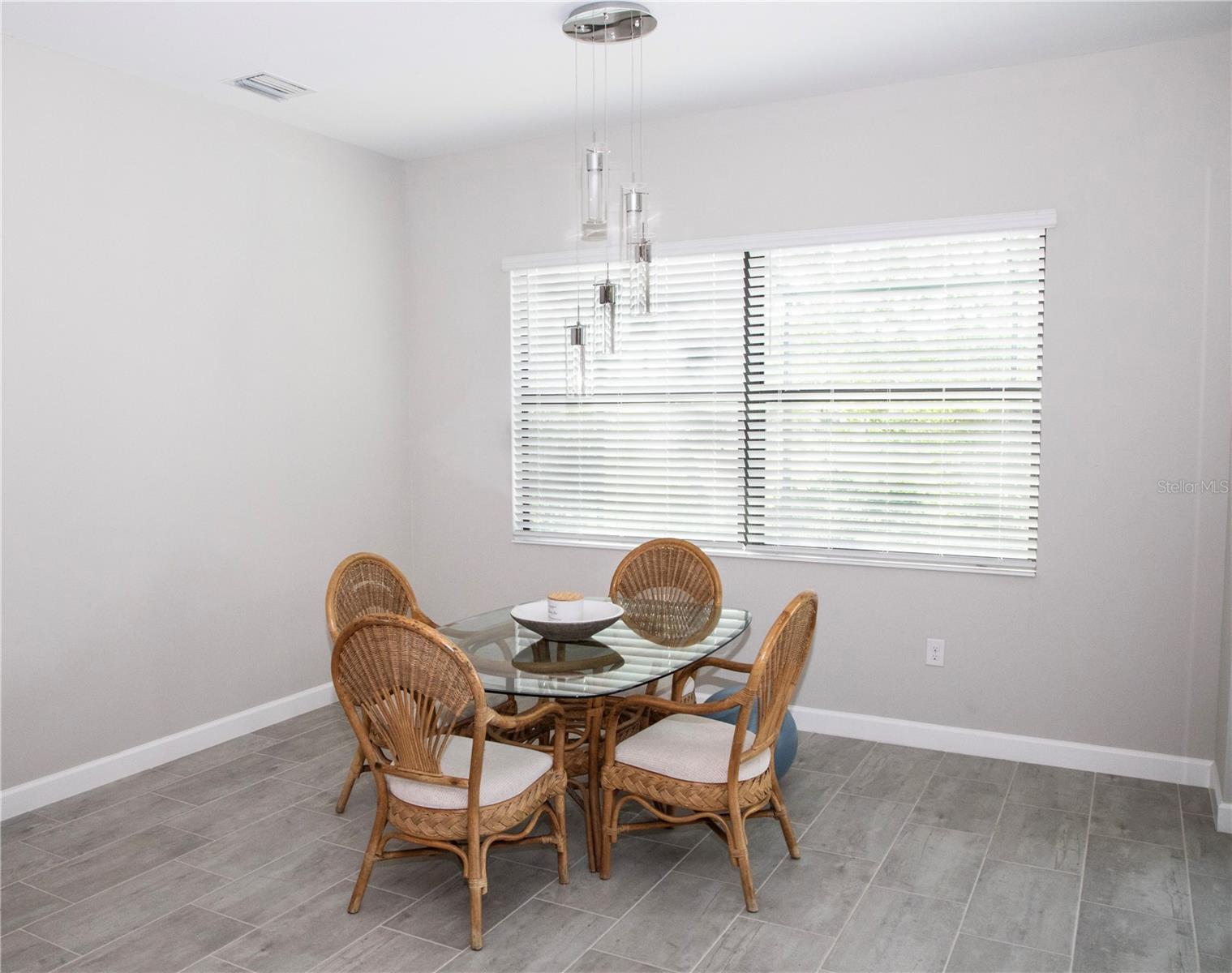 Image 13 of 38 For 11726 Canopy Loop