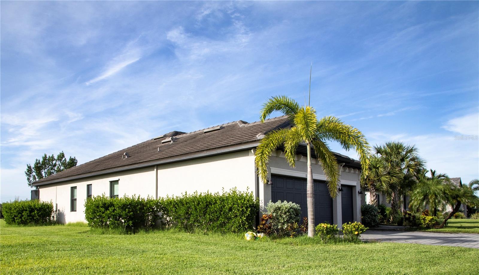 Image 2 of 38 For 11726 Canopy Loop