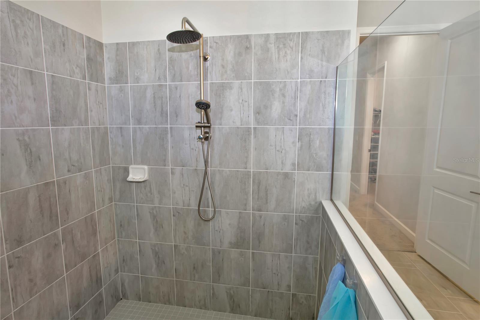 Image 25 of 38 For 11726 Canopy Loop