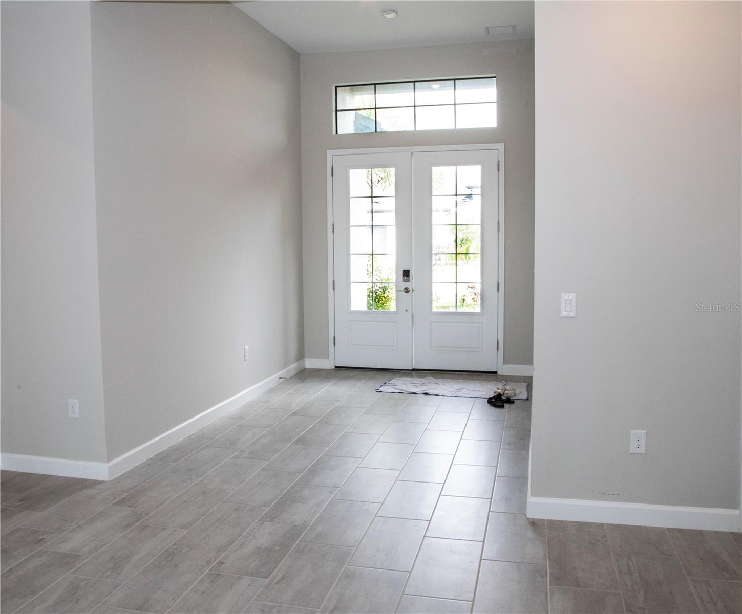 Image 4 of 38 For 11726 Canopy Loop