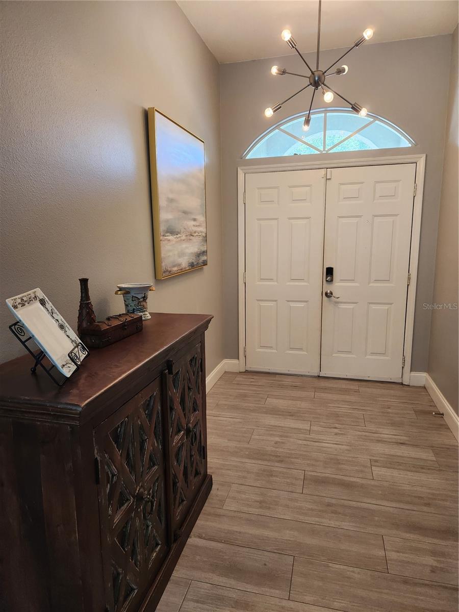 Image 19 of 30 For 5274 Far Oak Circle