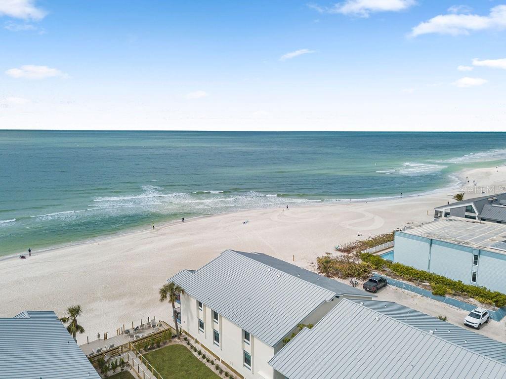 Image 3 of 75 For 6700 Gulf Drive B8