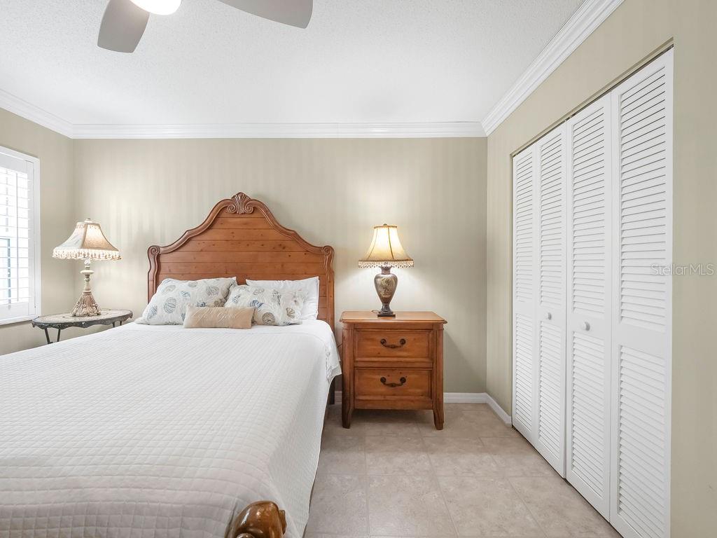 Image 33 of 75 For 6700 Gulf Drive B8