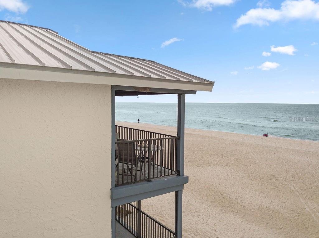 Image 44 of 75 For 6700 Gulf Drive B8