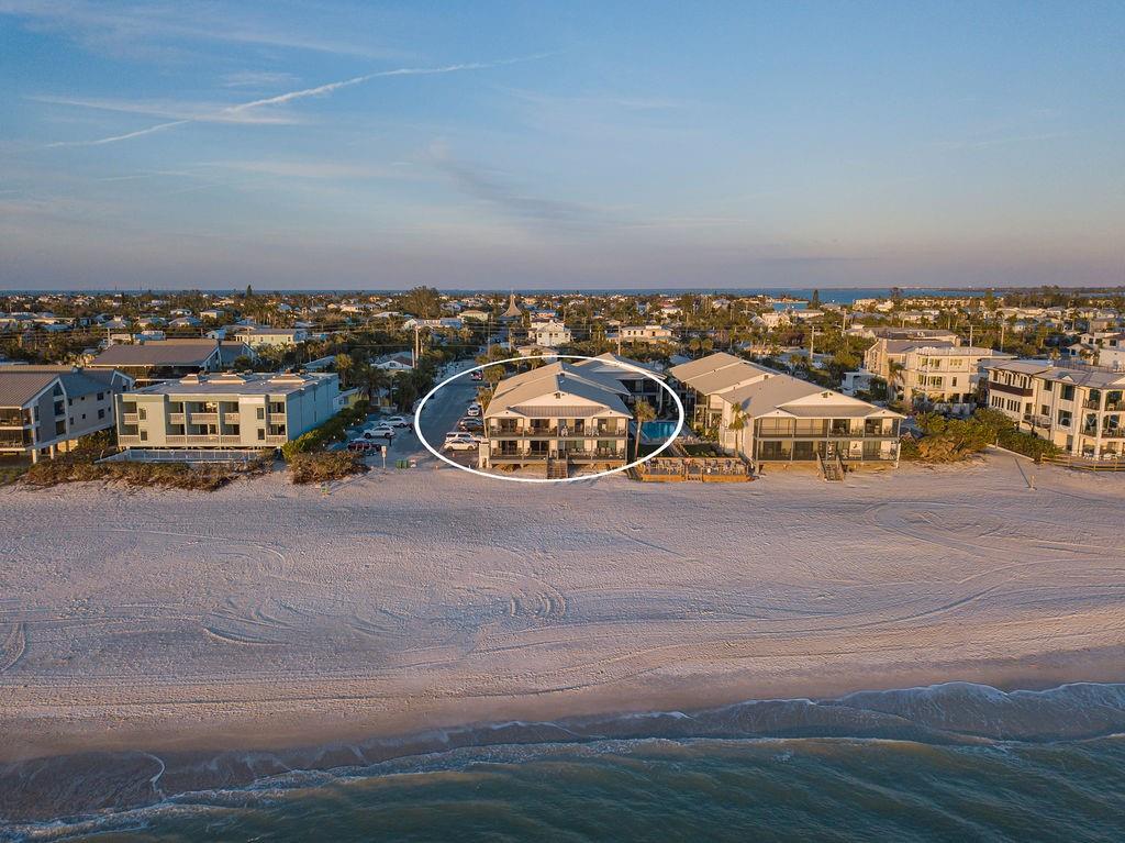 Image 51 of 75 For 6700 Gulf Drive B8