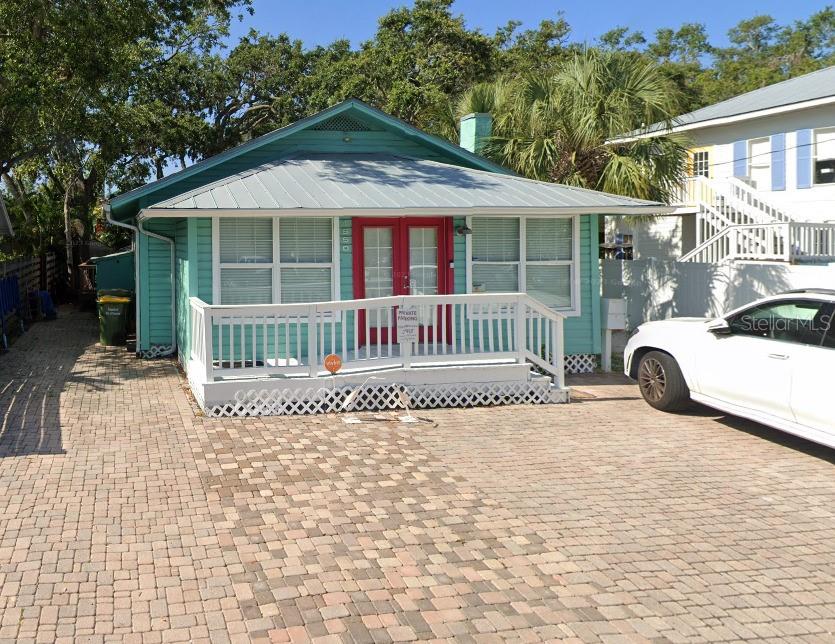 Listing Details for 1950 Adams Lane, SARASOTA, FL 34236