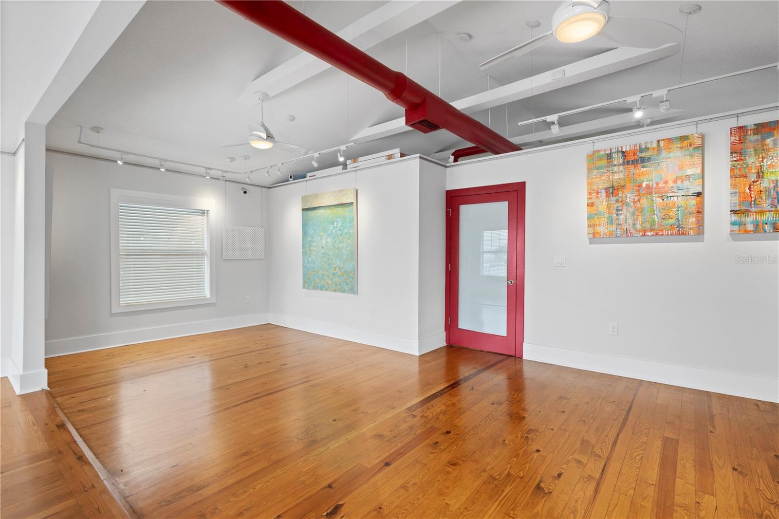 Image 16 of 18 For 1950 Adams Lane