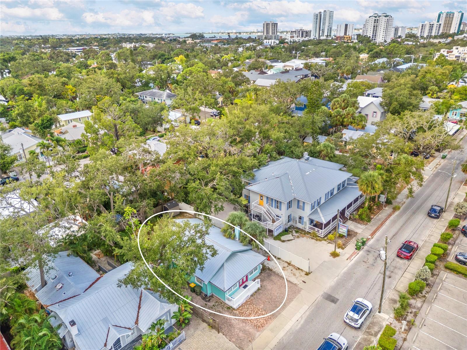 Image 17 of 18 For 1950 Adams Lane