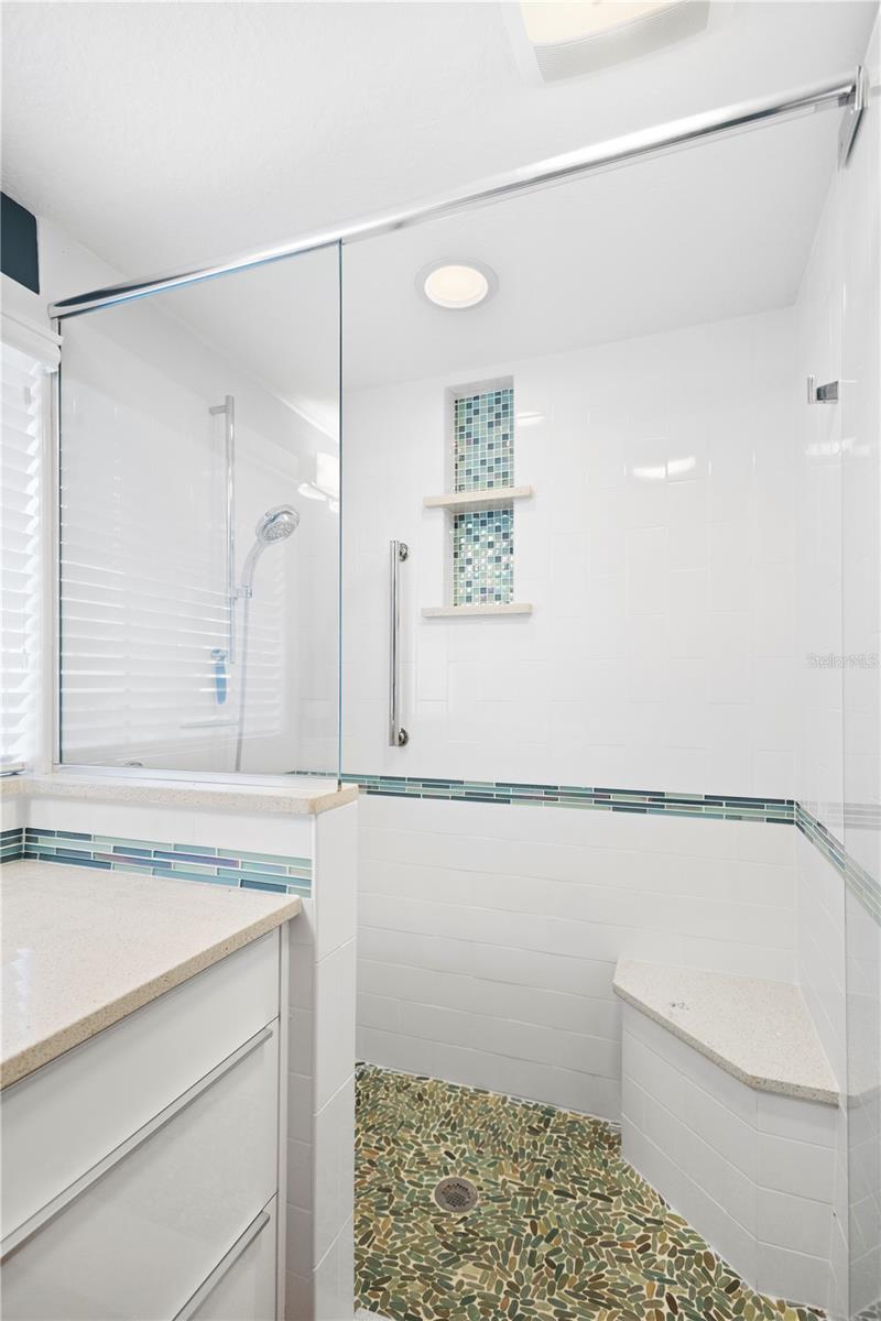 Image 6 of 18 For 1950 Adams Lane