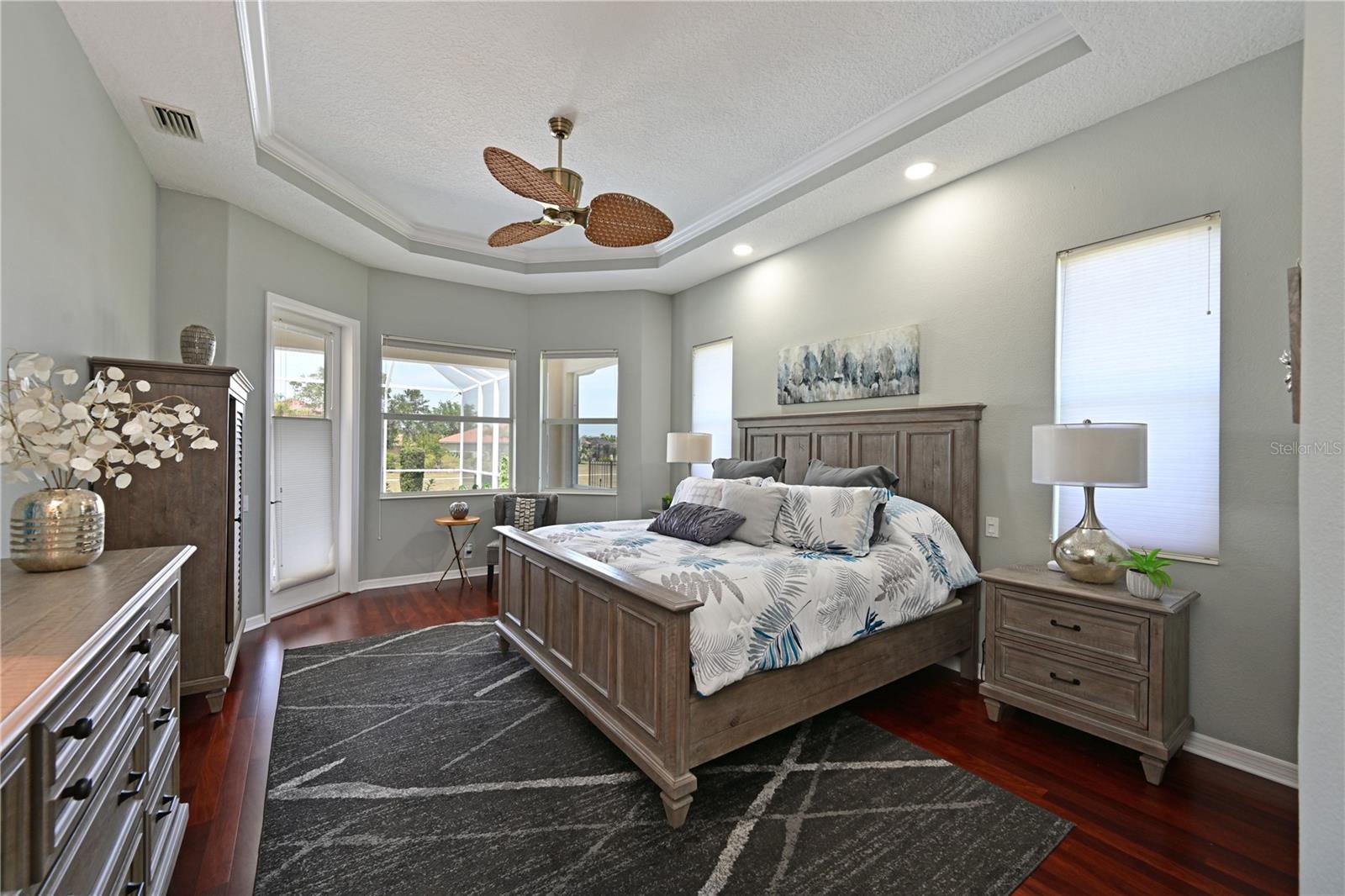 Image 12 of 46 For 12811 Penguin Drive