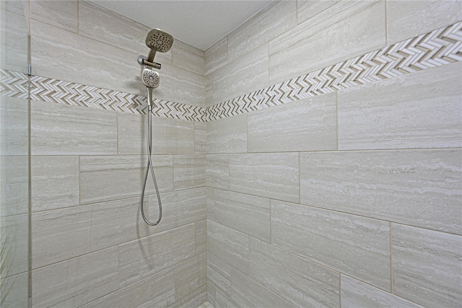 Image 16 of 46 For 12811 Penguin Drive