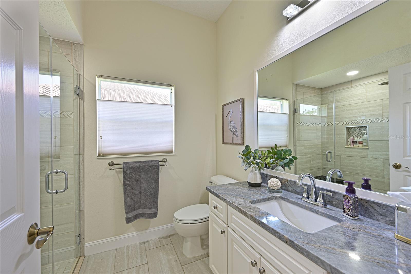 Image 18 of 46 For 12811 Penguin Drive