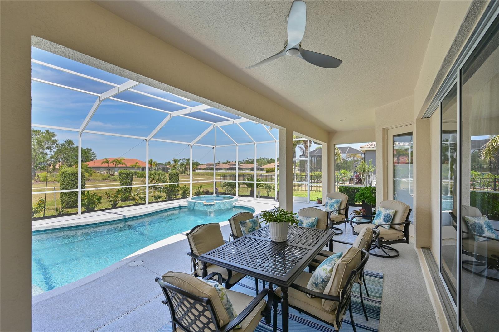 Image 22 of 46 For 12811 Penguin Drive